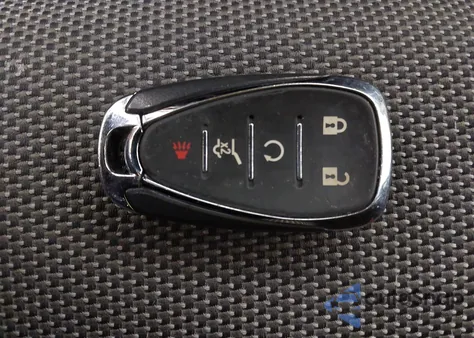 2020 Chevrolet Traverse Awd Lt Cloth z USA, uszkodzony, nr VIN 1GNEVGKW5LJ320437